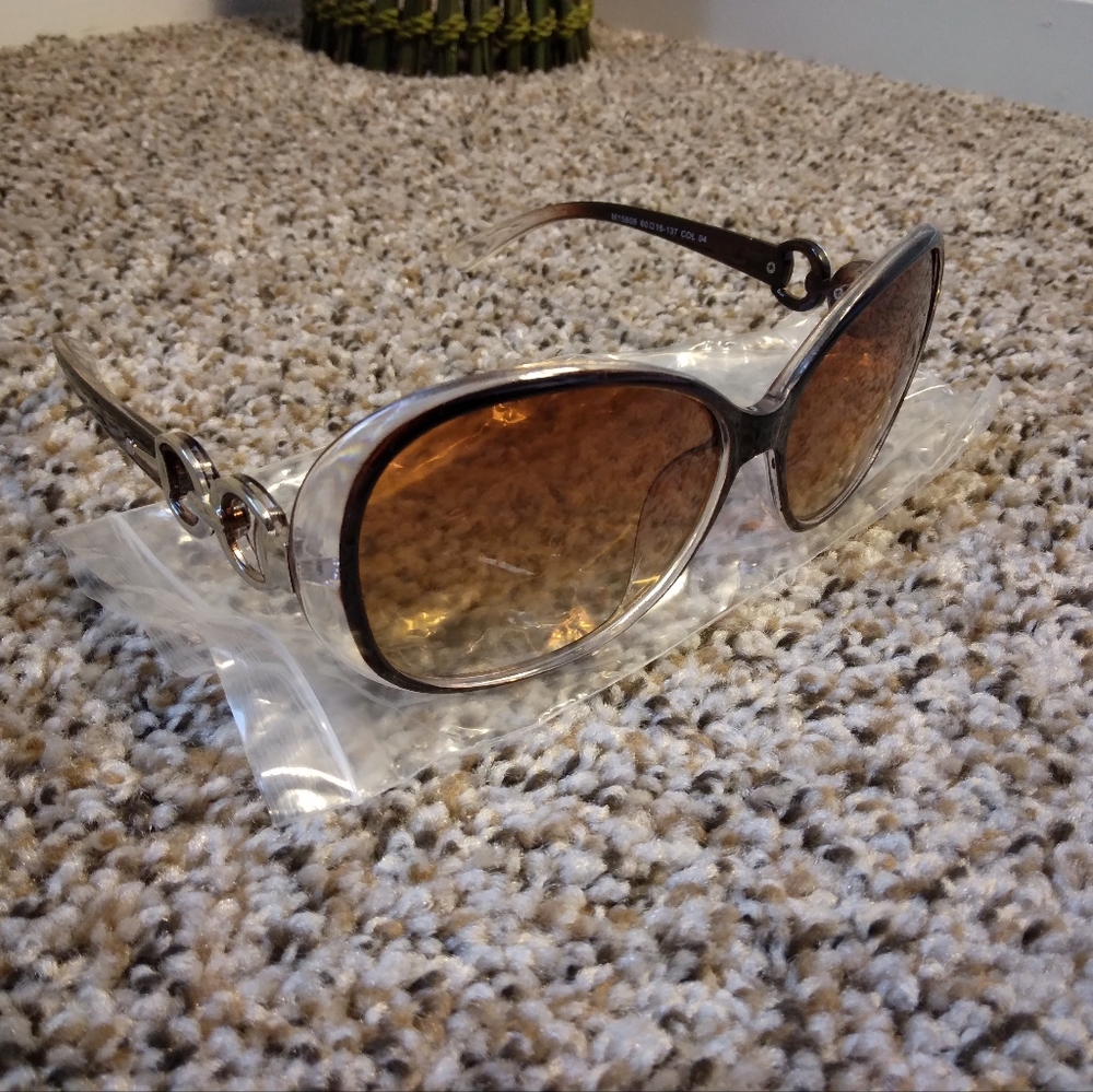 New Women's Brown Tinted Sunglasses w/ C Buckle Design on side
